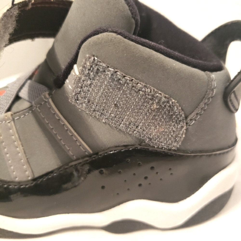 Jordan 6 Rings Toddler Size 7C Light Graphite, Black, White - Picture 8 of 15
